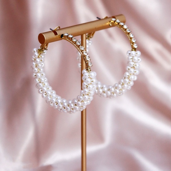 Dainty Pearl Zirconia Hoop Earrings - Picture 1 of 4